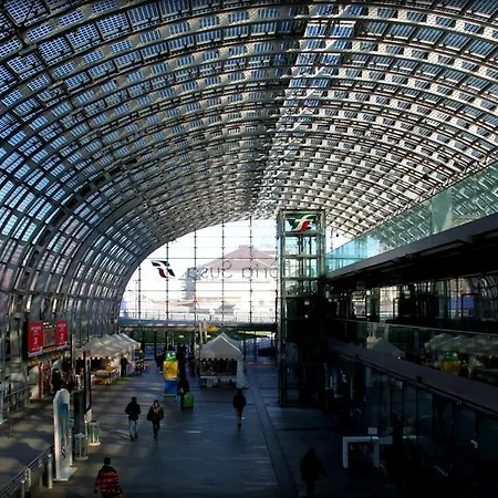 Yhome | Royal Vittorio アパート *