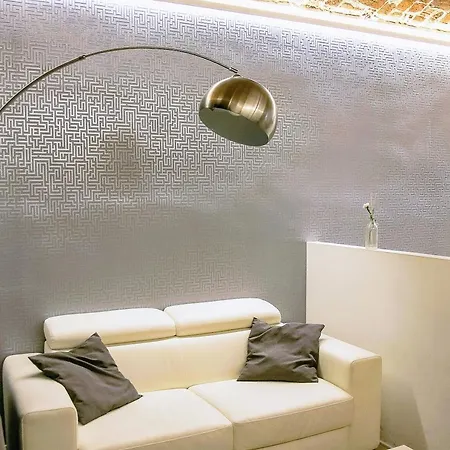 Yhome | Royal Vittorio *